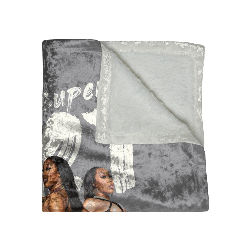 ZEE Crushed Velvet Blanket — 'Super WET' Bikini Pin-Up Design